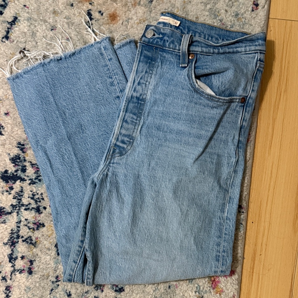Levi’s Ribcage straight Women's Blue Jeans size 32